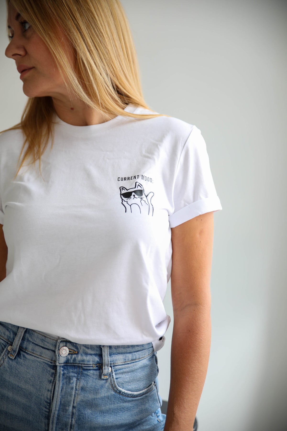 Organic cotton cat t-shirt by Black Giraffe Brand