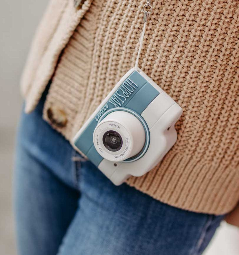 Hoppstar Expert kids camera in Yale blue